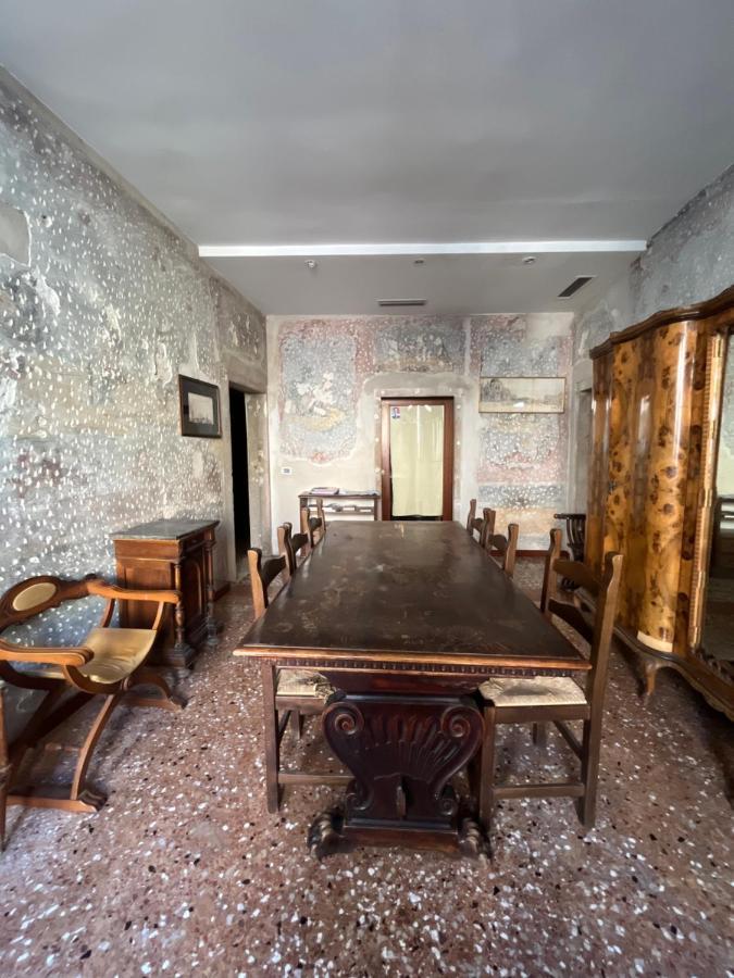 Ai Boteri Hostel Venice Exterior photo