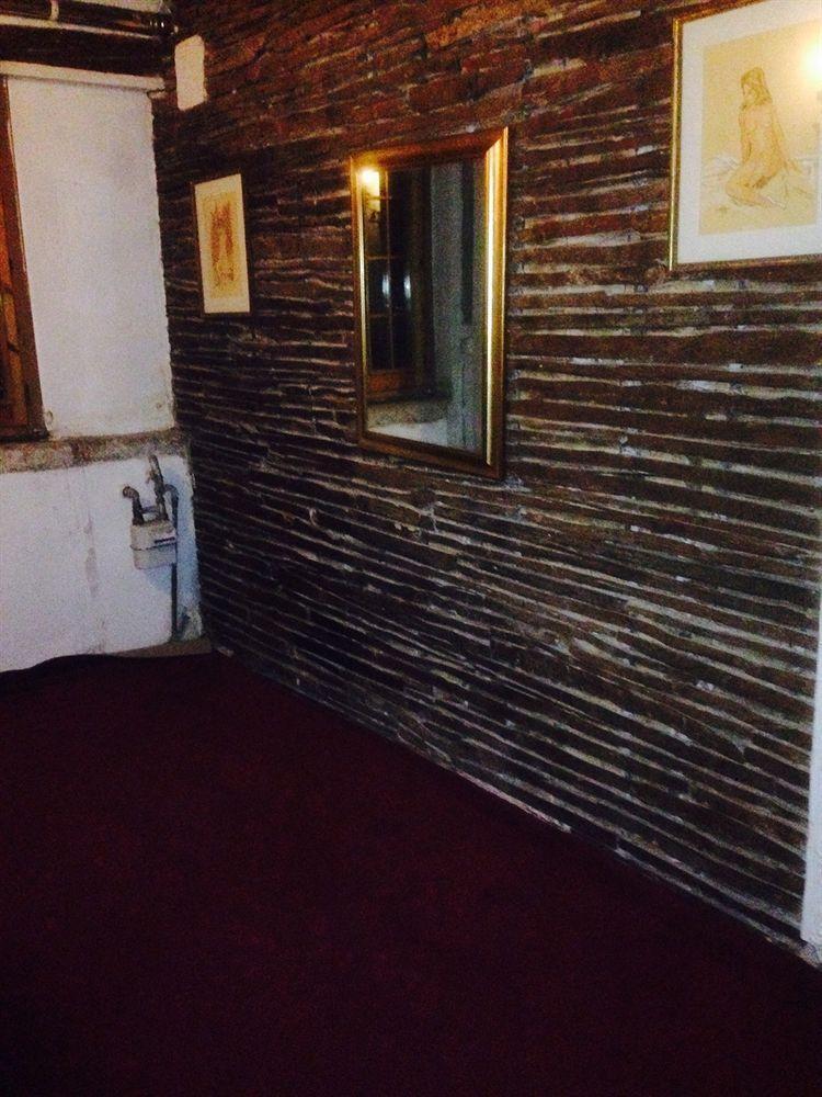 Ai Boteri Hostel Venice Exterior photo