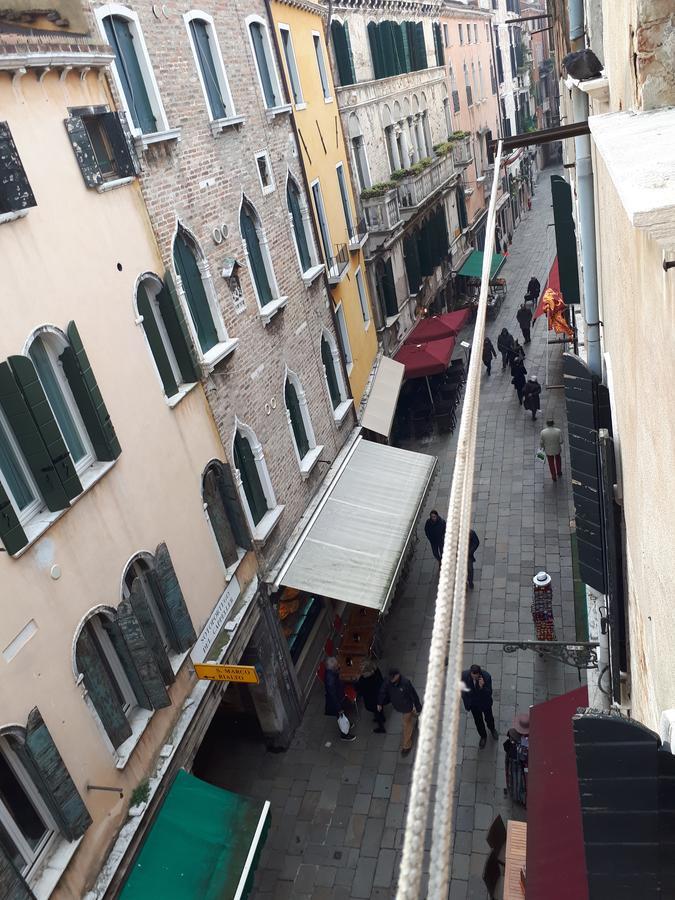 Ai Boteri Hostel Venice Exterior photo