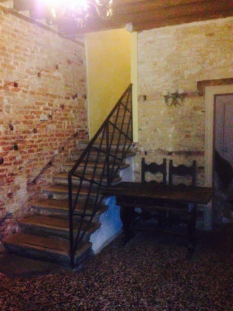 Ai Boteri Hostel Venice Exterior photo